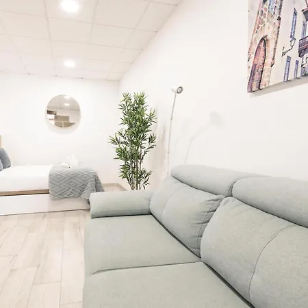 Eva Garcia Naranjo Apartment *