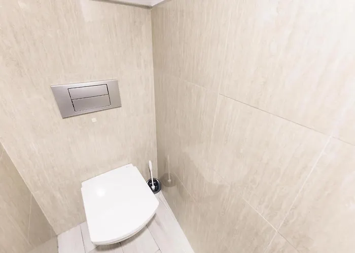 Eva Garcia Naranjo *