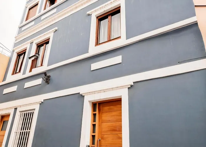 Eva Garcia Naranjo *